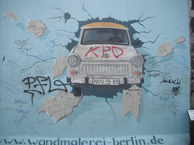 East Side Gallery - Berlin - Graffitis - Trabi - Trabant