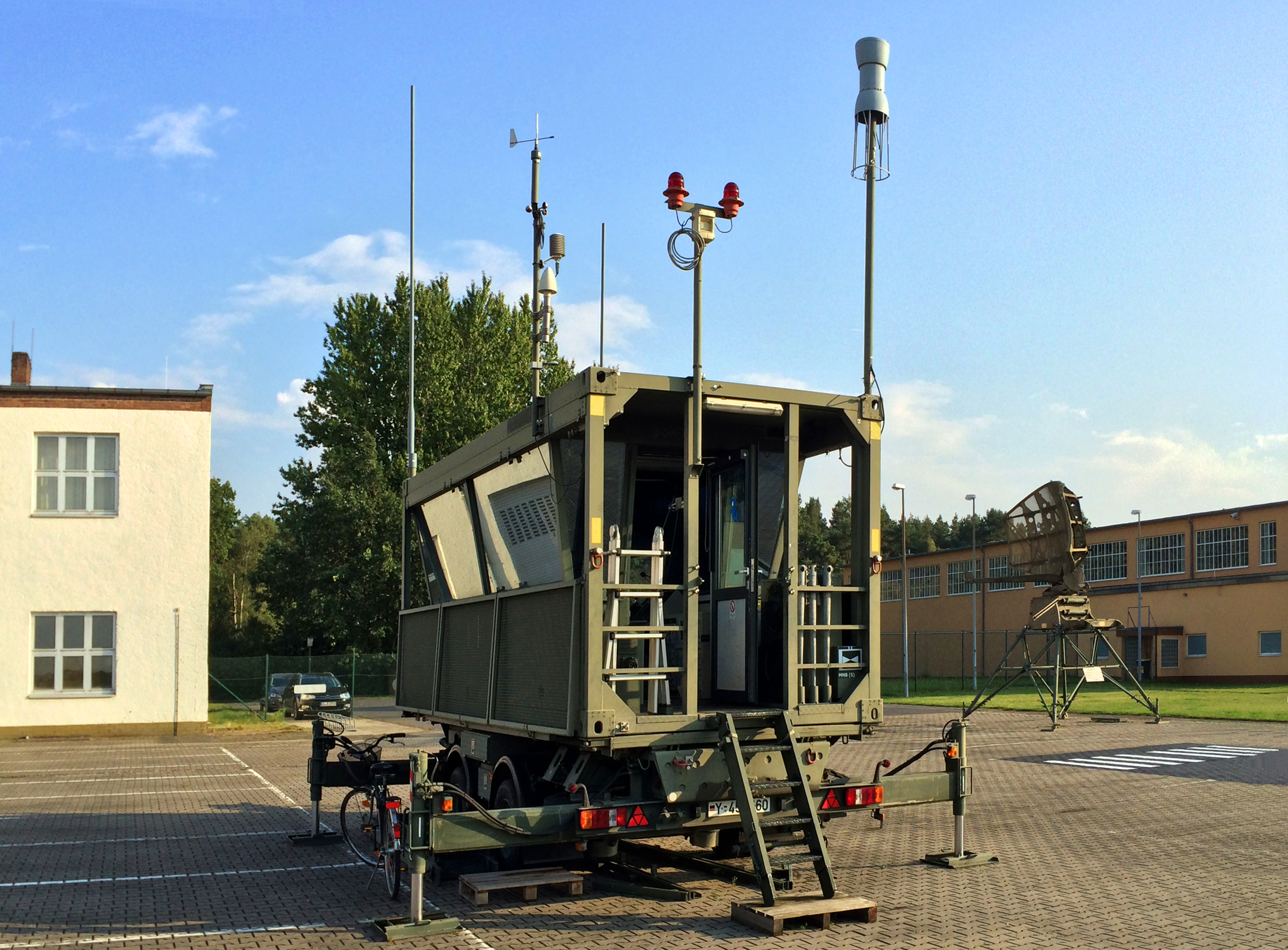 Mobile Flugsicherungsanlage - Platzkontrollstand FSA-90