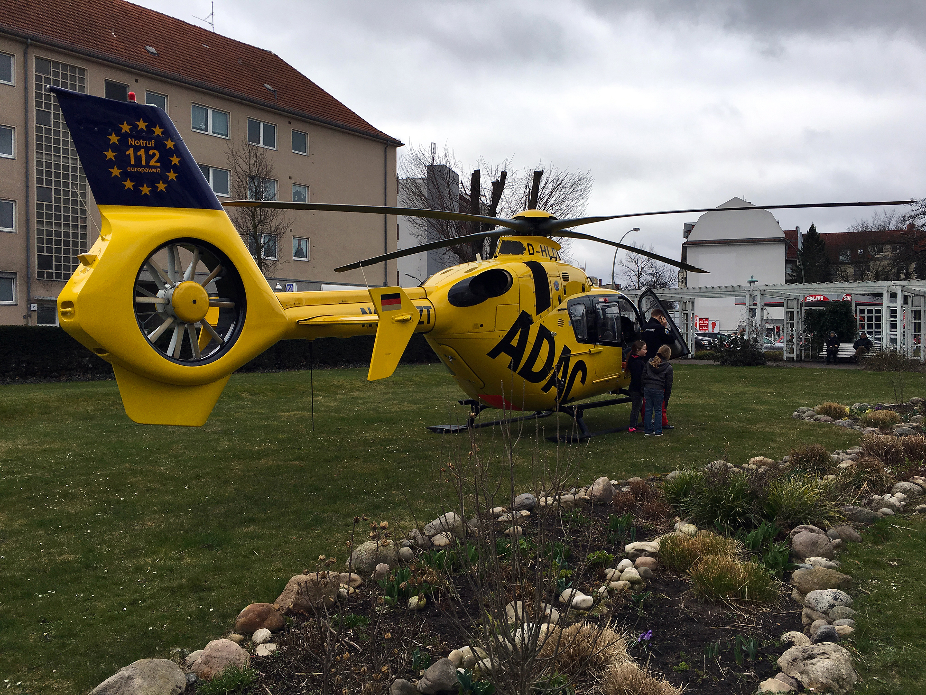 ADAC-Rettungshubschrauber Einsatz - Berlin-Spandau