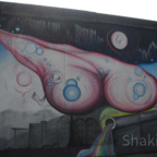 East Side Gallery - Berlin - Graffitis - Götterdämmerung-Titten